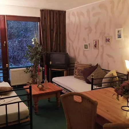 Haus Waldlounge mit Kamin Ferienhaus