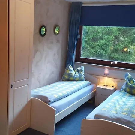 Haus Waldlounge mit Kamin Ferienhaus