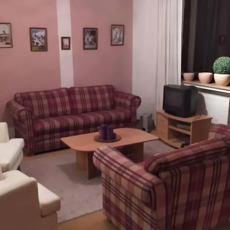 Haus Waldlounge mit Kamin